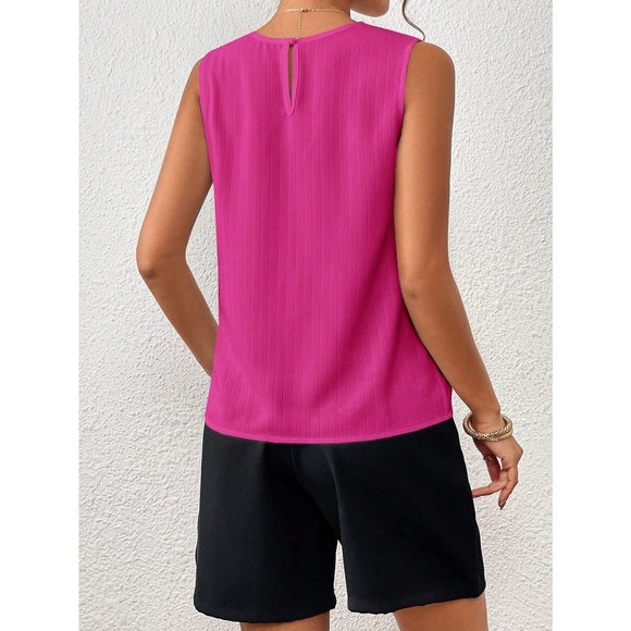 minimalist business casual Keyhole Neckline Sleeveless Blouse black - Picture 9 of 12